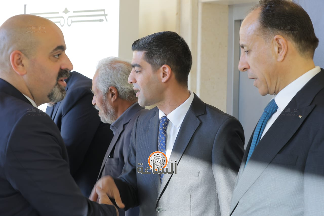 Madar Al-Saa Images 0.9363425421342361