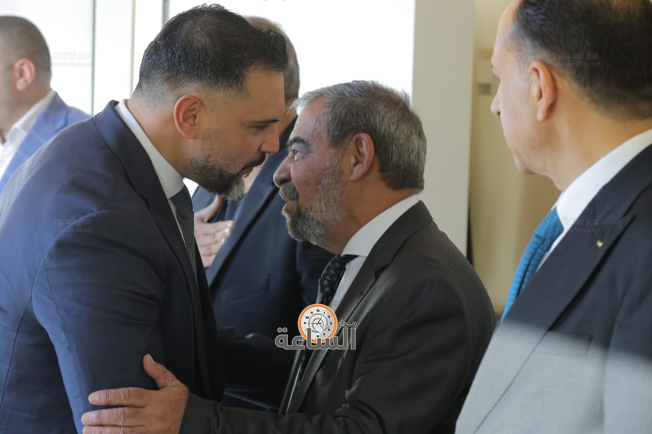 Madar Al-Saa Images 0.9716103132995626