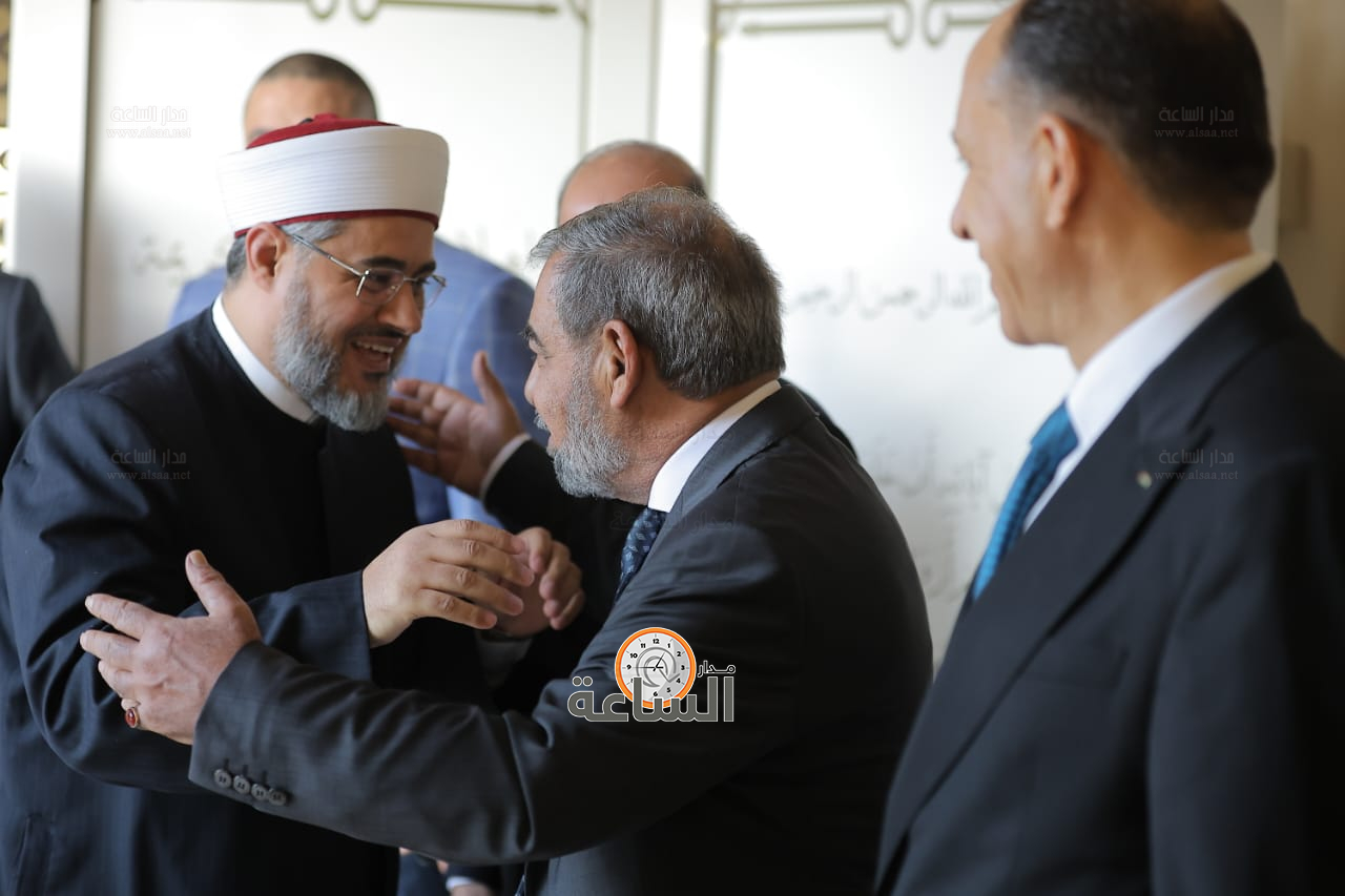 Madar Al-Saa Images 0.3832898351890244