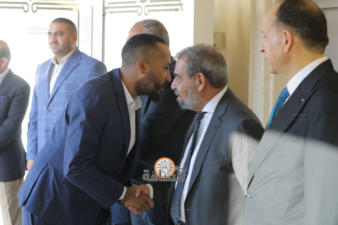 Madar Al-Saa Images 0.6750450325161261