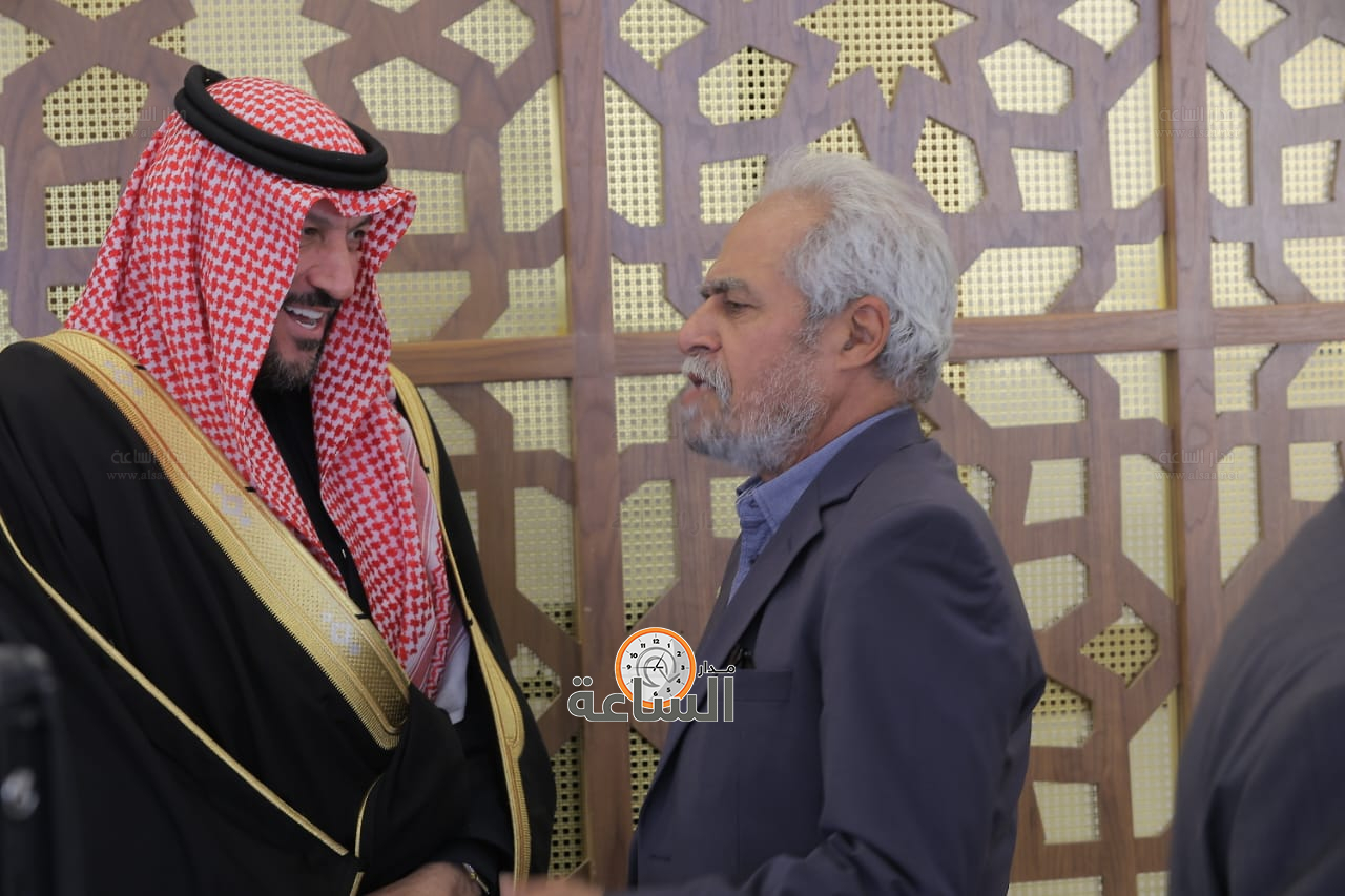 Madar Al-Saa Images 0.364403137579421