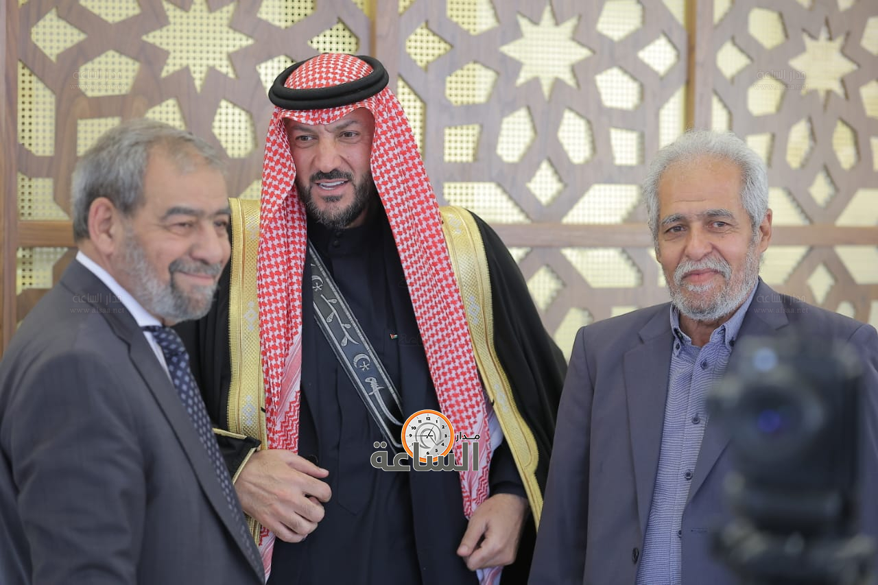 Madar Al-Saa Images 0.9263890279049236