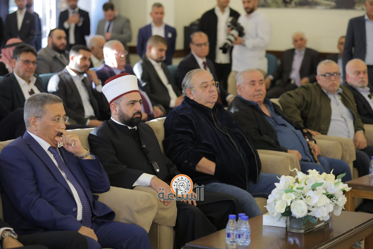 Madar Al-Saa Images 0.13742138210356525