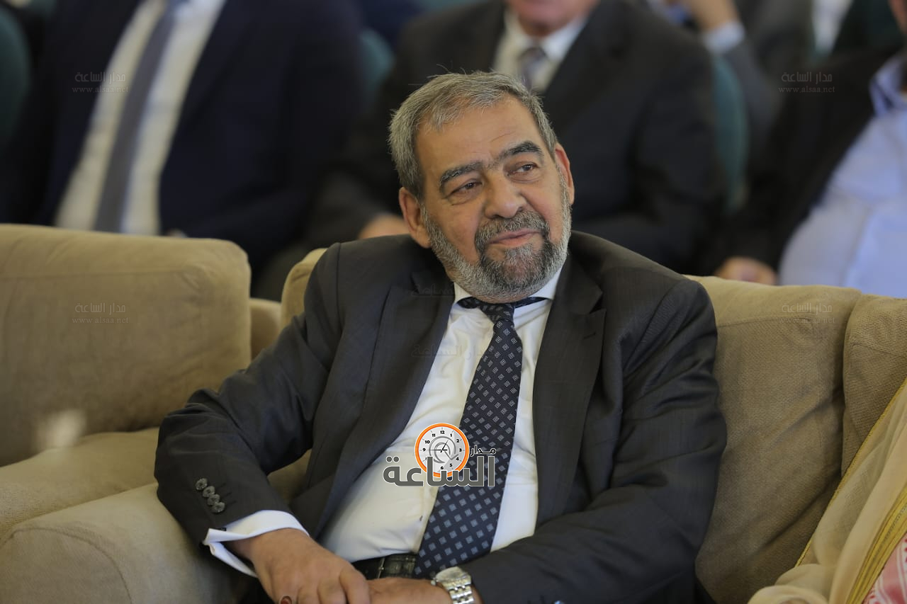 Madar Al-Saa Images 0.27883555454011455