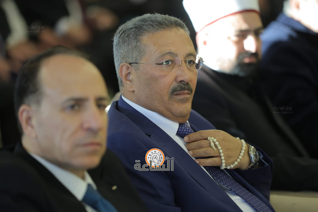 Madar Al-Saa Images 0.08773183572504484