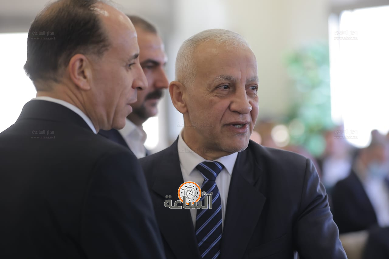 Madar Al-Saa Images 0.2057693192101533