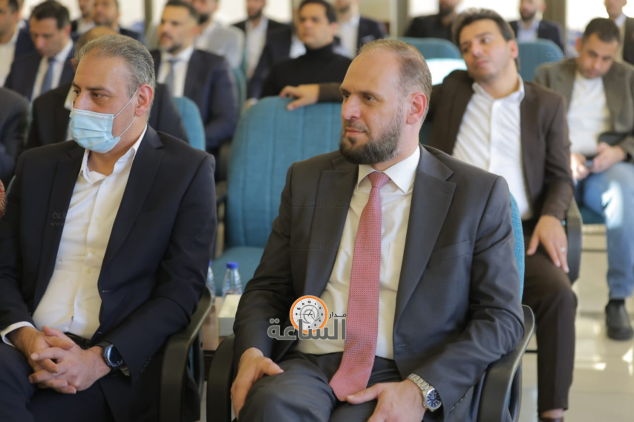 Madar Al-Saa Images 0.714190596403439