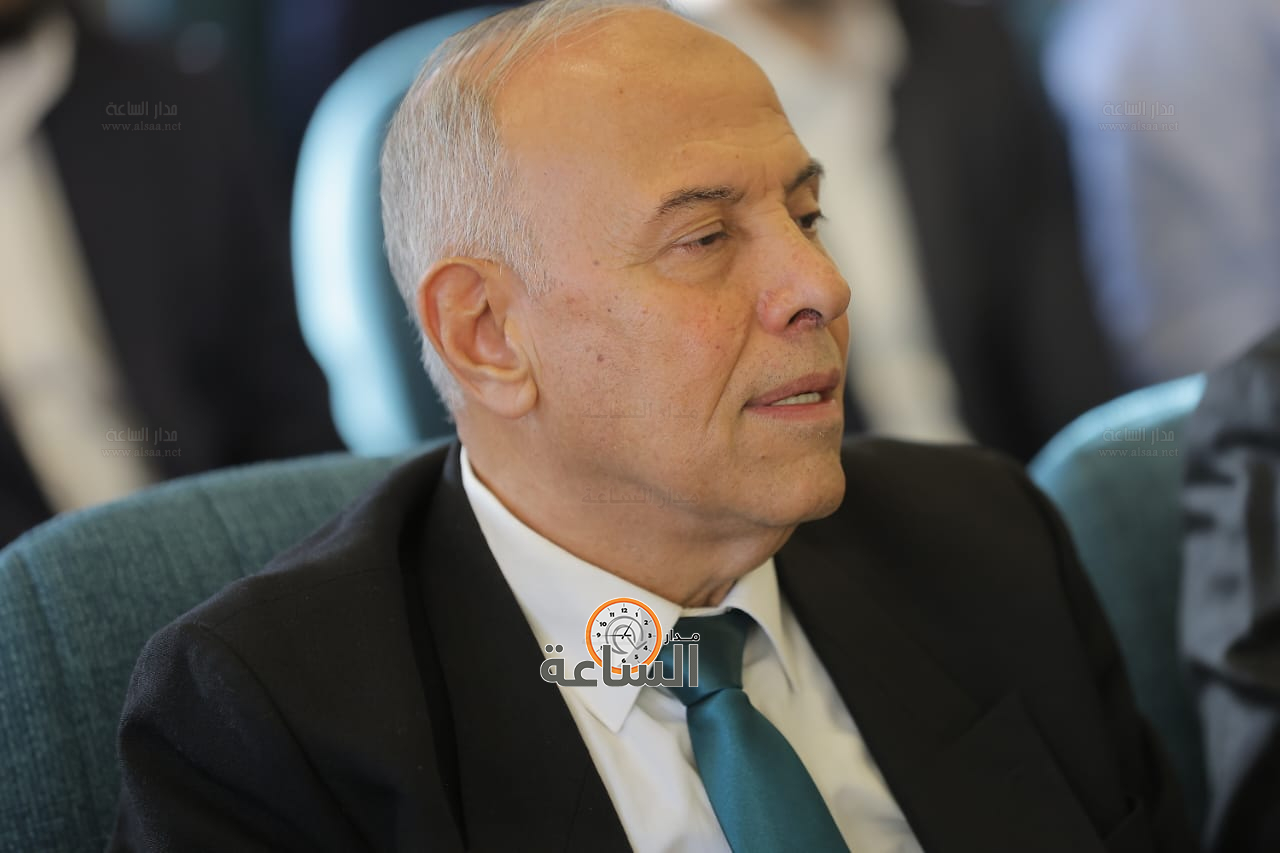 Madar Al-Saa Images 0.5587200260921642