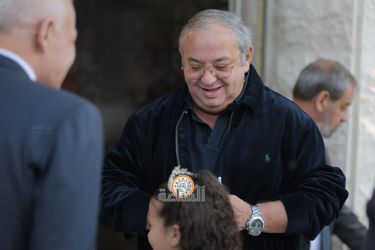 Madar Al-Saa Images 0.9154594904559374