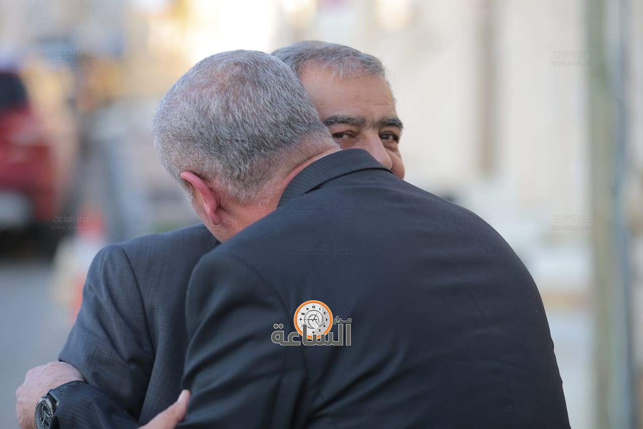 Madar Al-Saa Images 0.9156231179326463