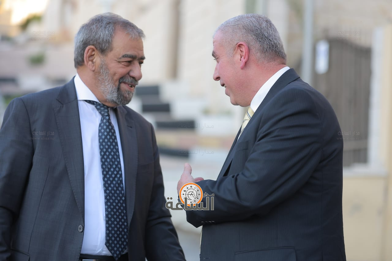 Madar Al-Saa Images 0.5989728544393161