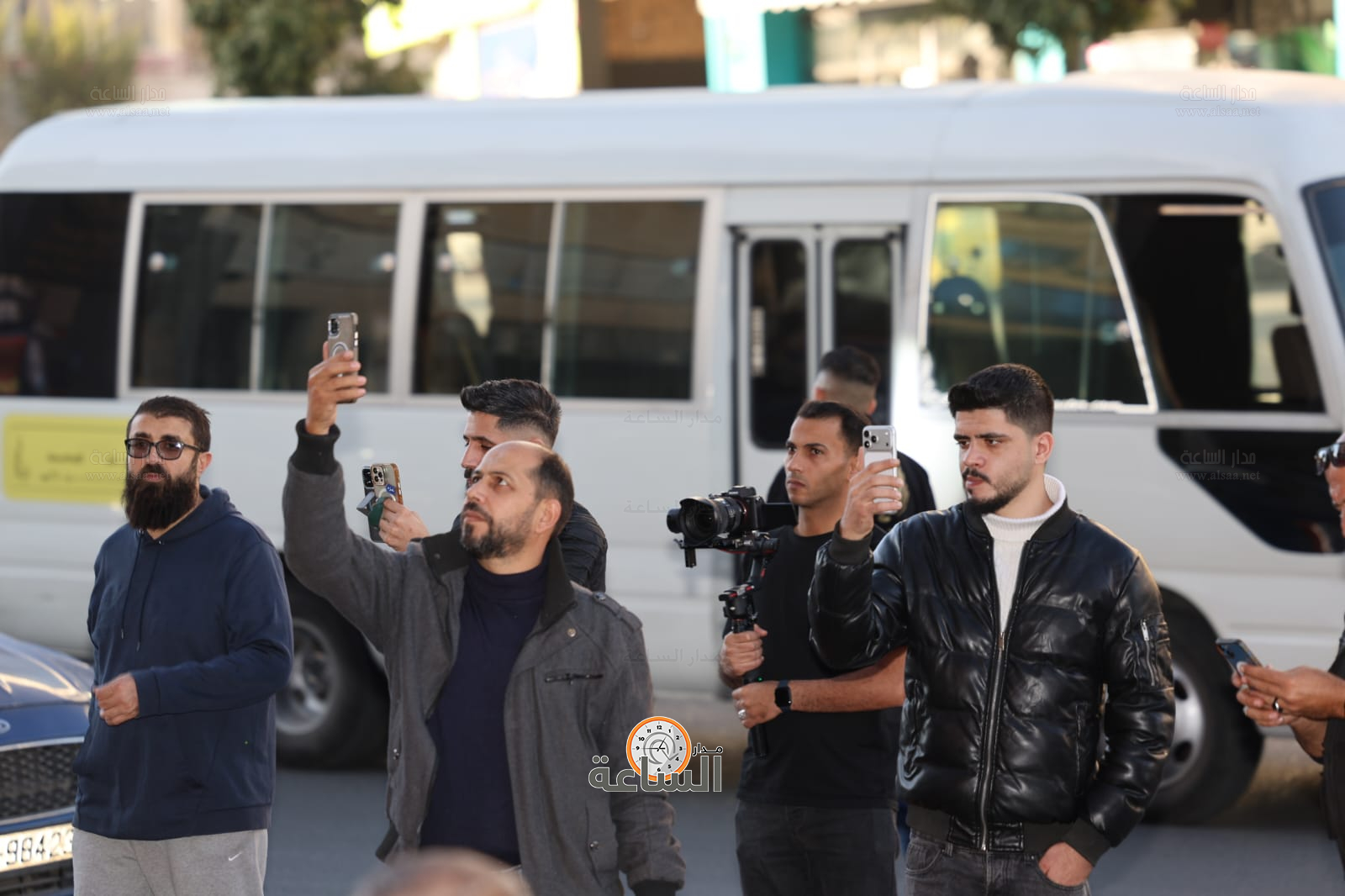 Madar Al-Saa Images 0.9202614935735065