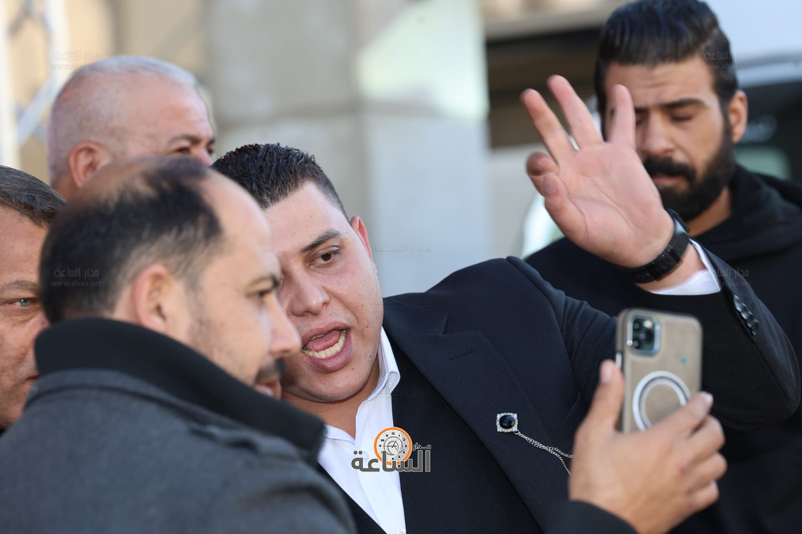 Madar Al-Saa Images 0.8526614647706916