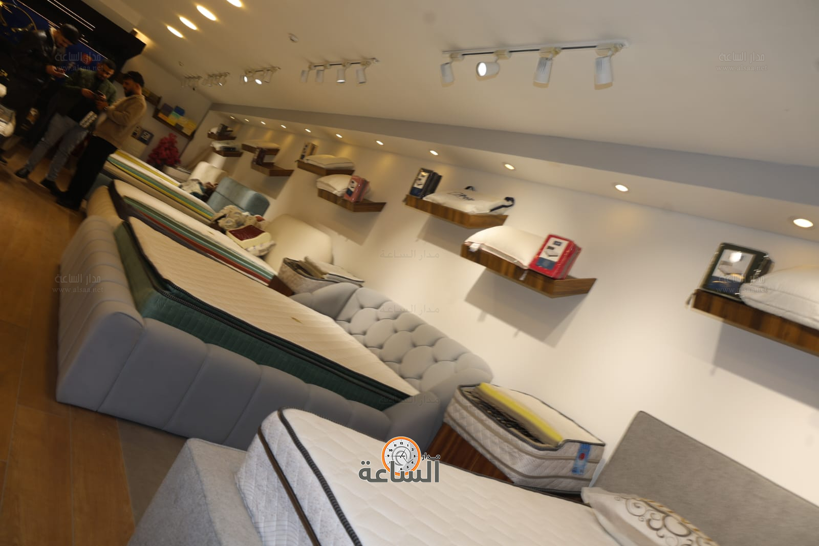 Madar Al-Saa Images 0.6227819716893237