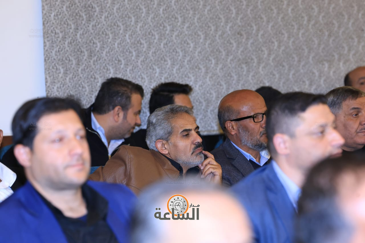 Madar Al-Saa Images 0.3572155432101275