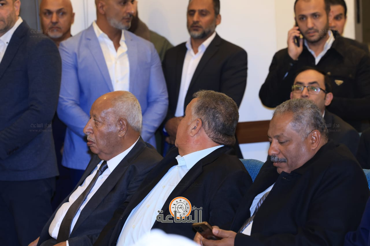 Madar Al-Saa Images 0.12935059610417265