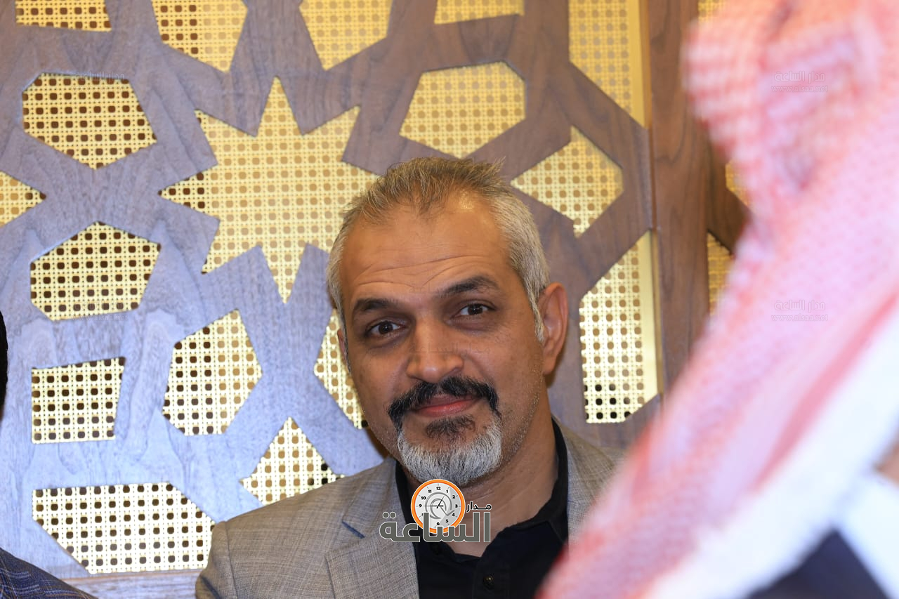 Madar Al-Saa Images 0.5964416341198385