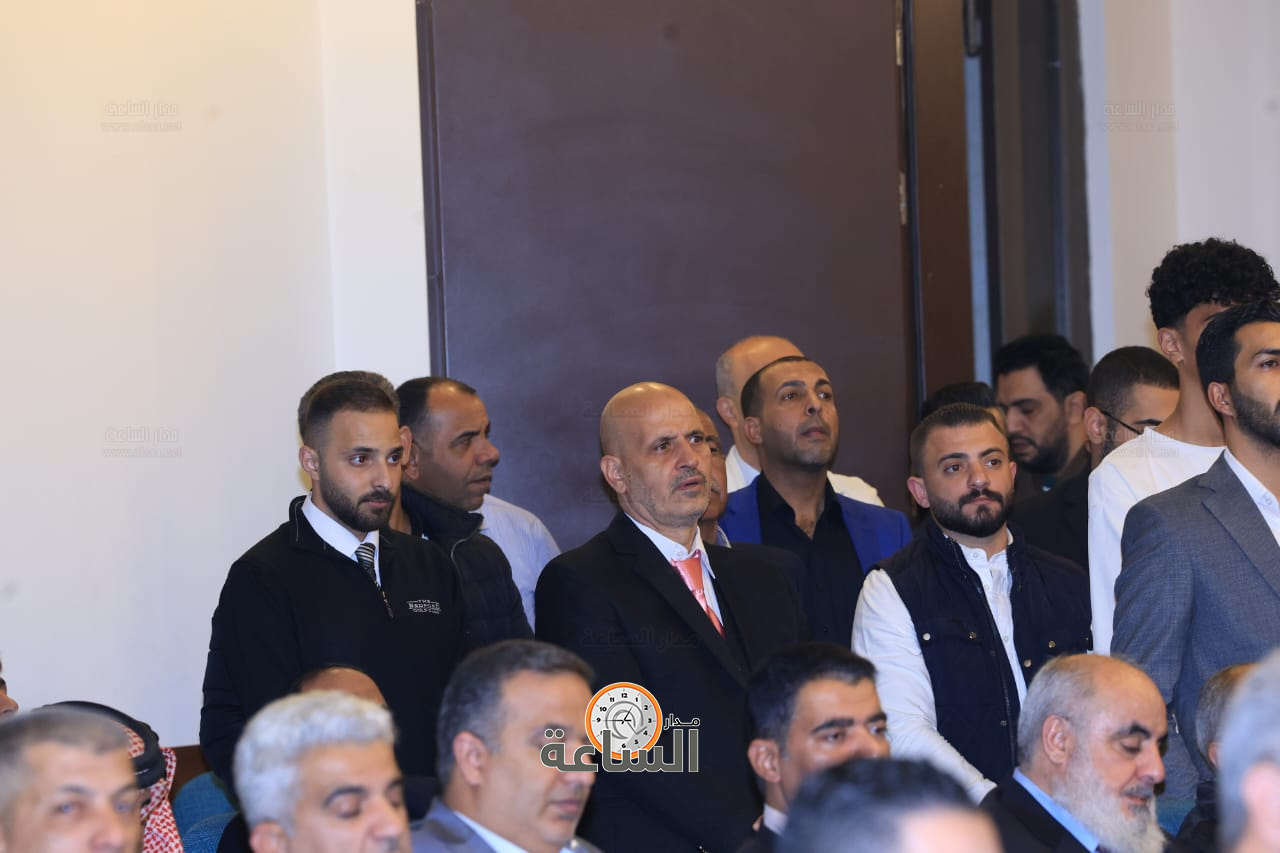 Madar Al-Saa Images 0.4924513085610184