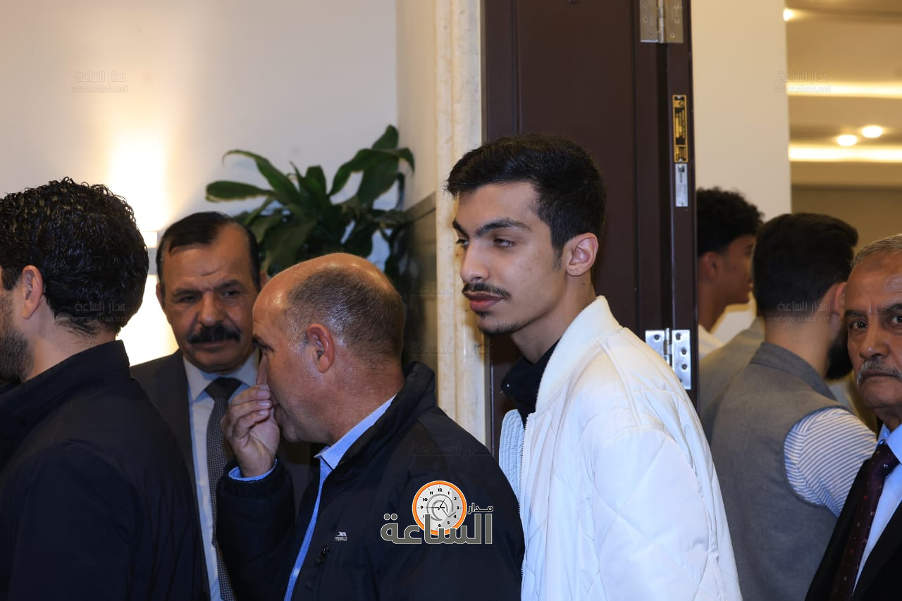 Madar Al-Saa Images 0.7142376439008465