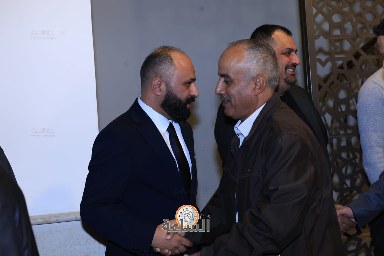 Madar Al-Saa Images 0.5793505660601139