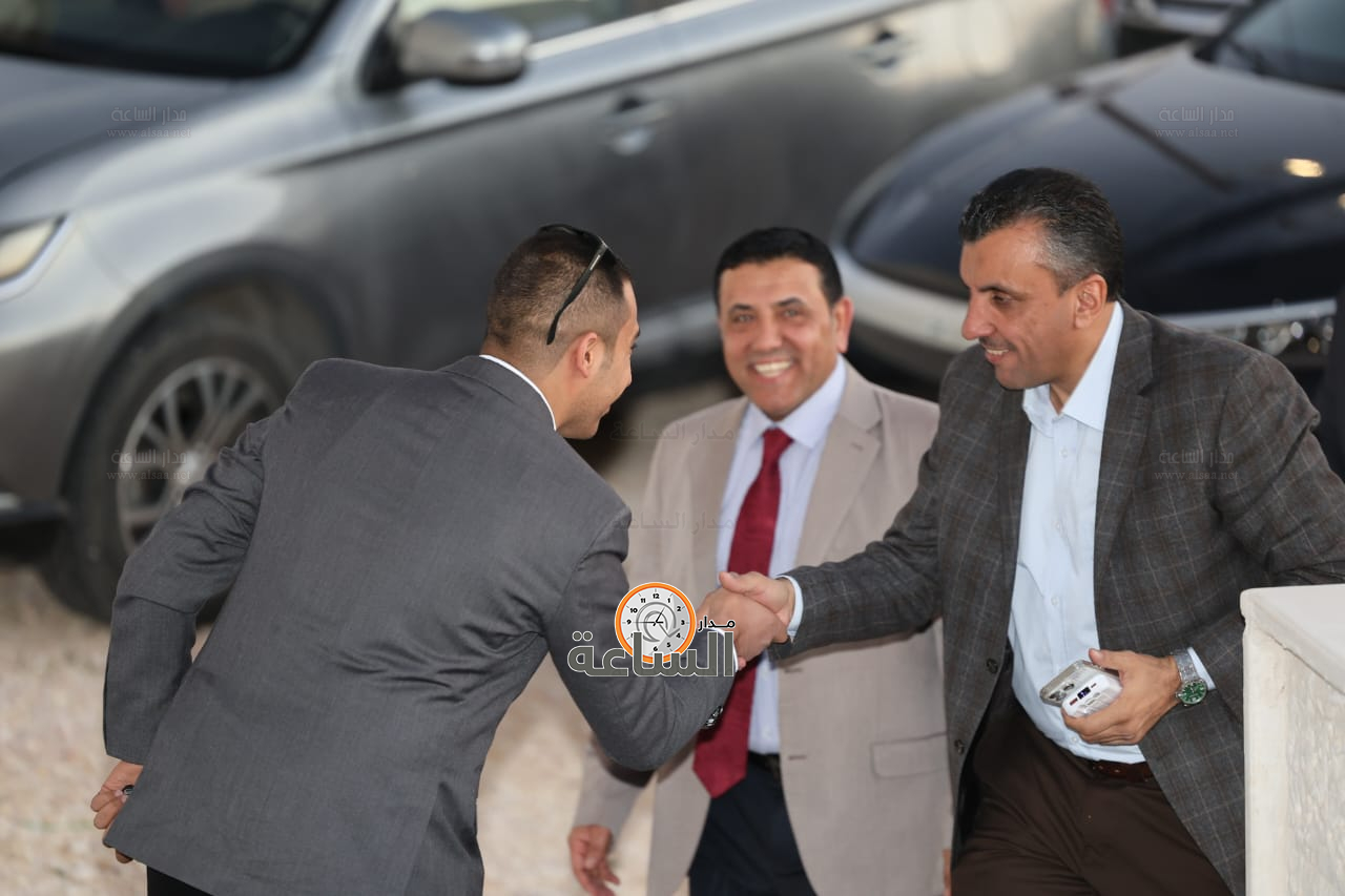 Madar Al-Saa Images 0.2362626393578966