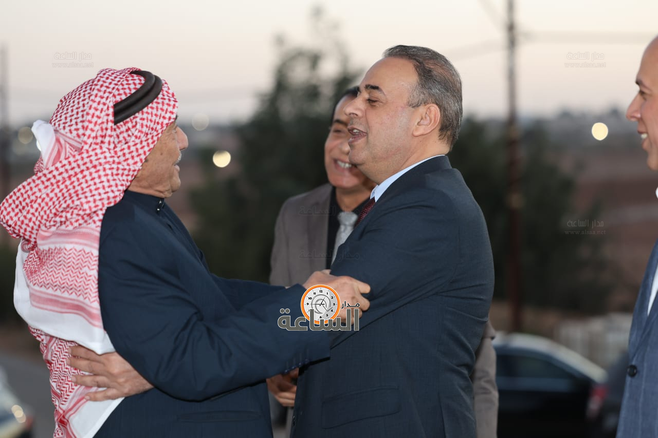 Madar Al-Saa Images 0.1331497851725425