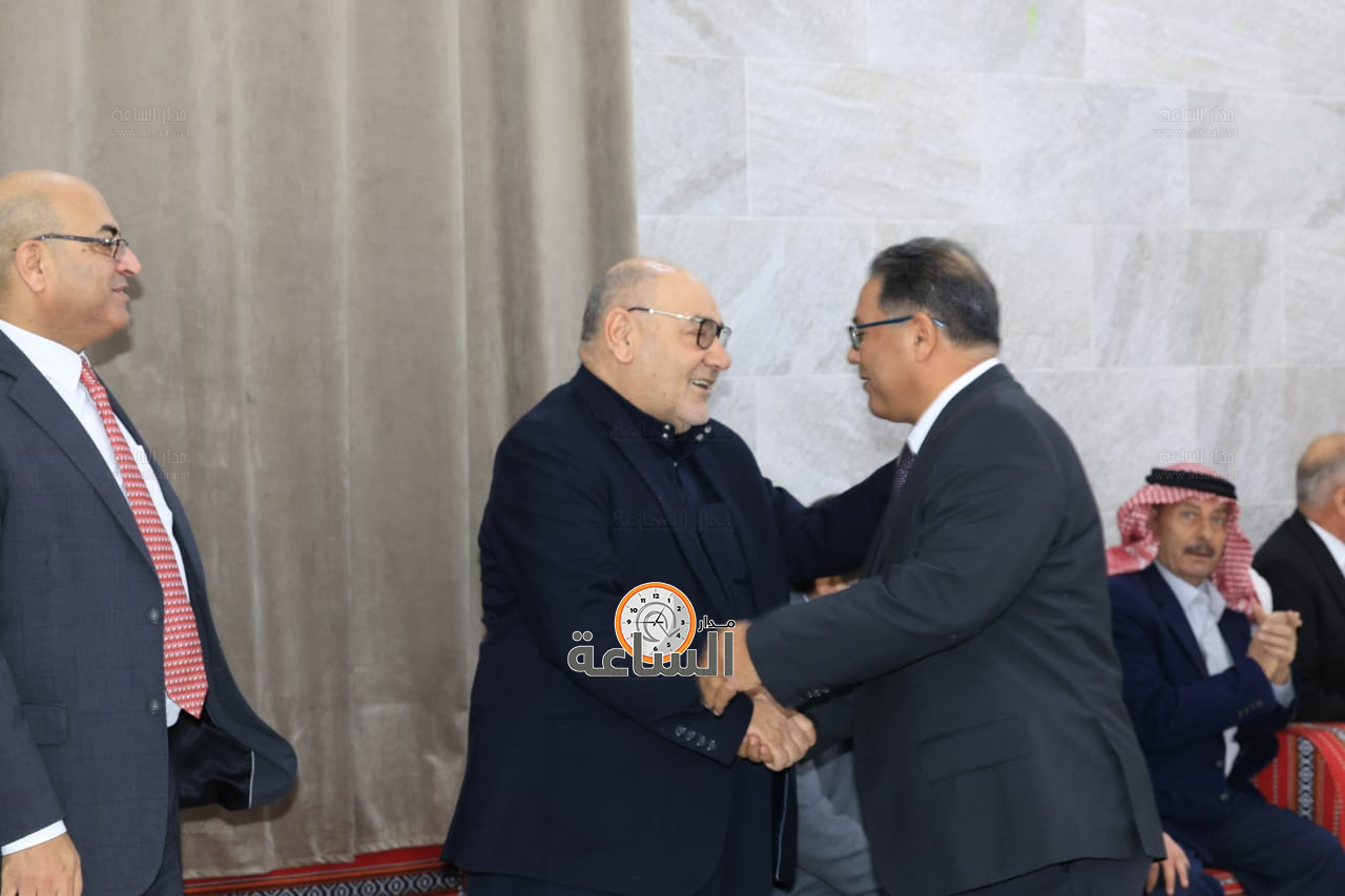 Madar Al-Saa Images 0.3039577347533382