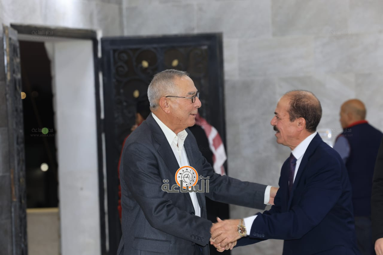 Madar Al-Saa Images 0.42111864262865883