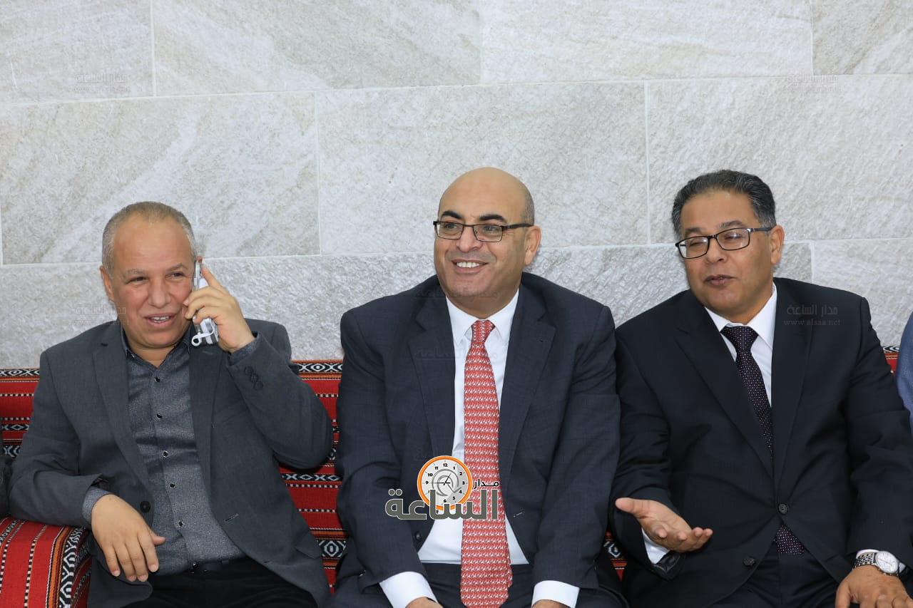 Madar Al-Saa Images 0.8908122451314908