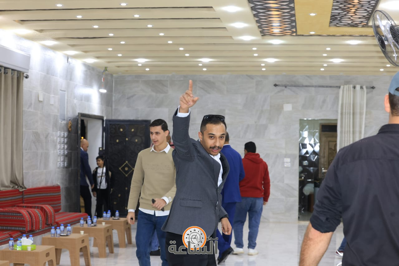 Madar Al-Saa Images 0.9058650435242567