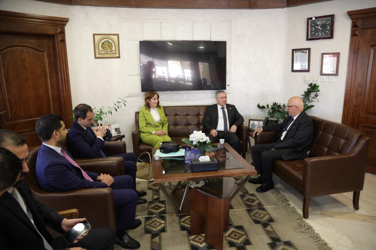 Madar Al-Saa Images 0.588805914347866