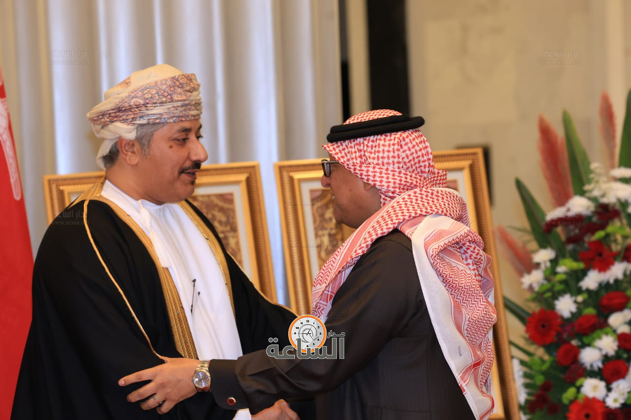 Madar Al-Saa Images 0.14472681867334536