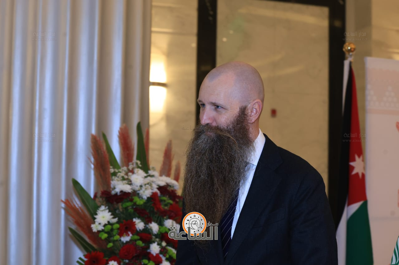 Madar Al-Saa Images 0.2736326676514331