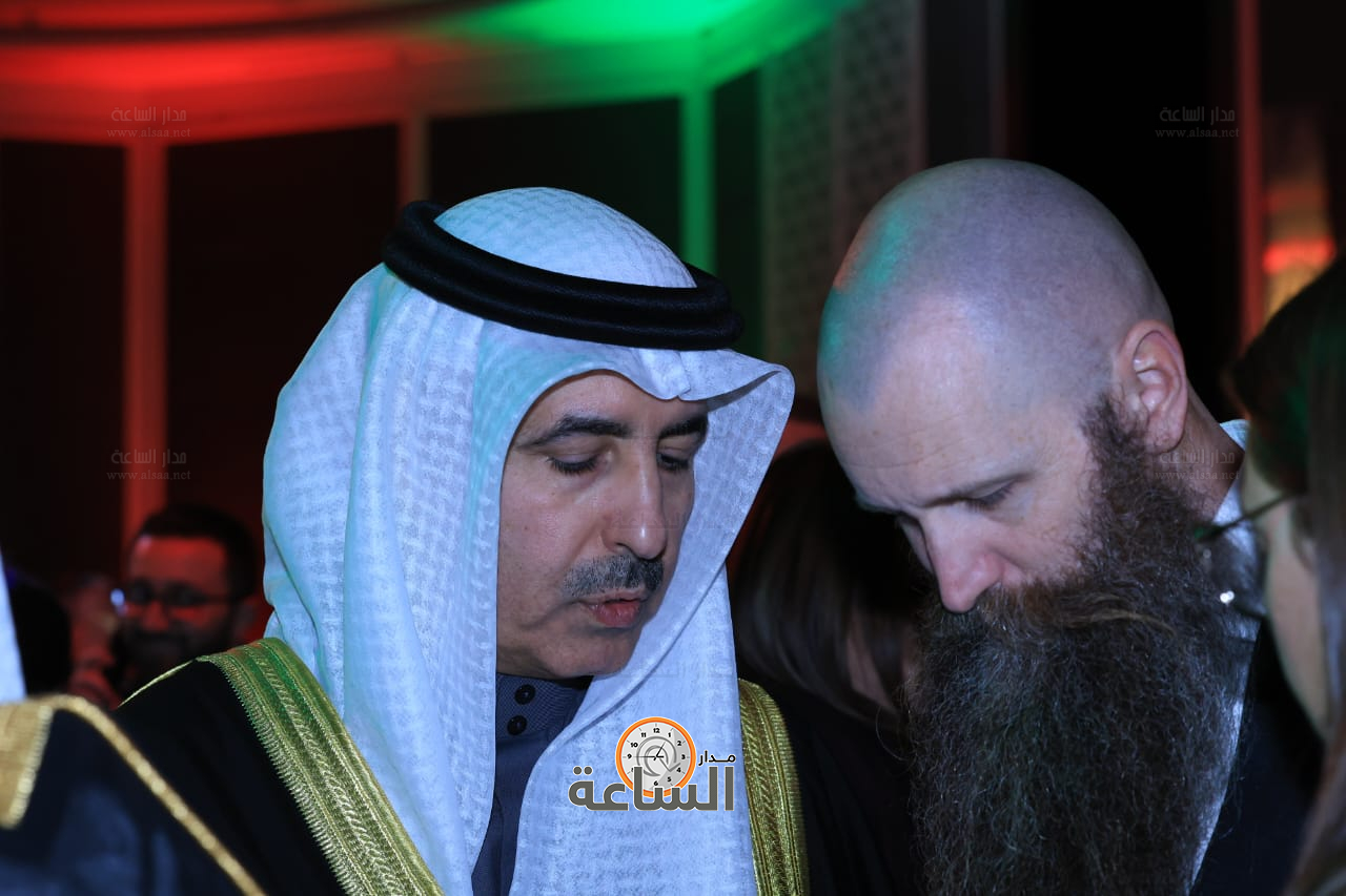 Madar Al-Saa Images 0.7123236121560947