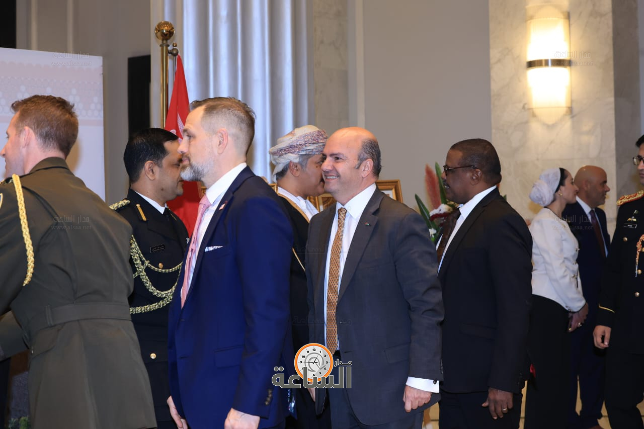 Madar Al-Saa Images 0.8278276684337249