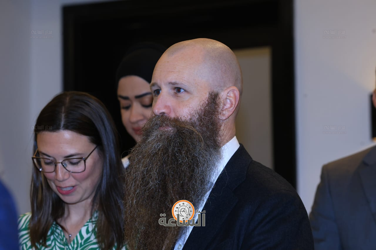 Madar Al-Saa Images 0.16181934106600293