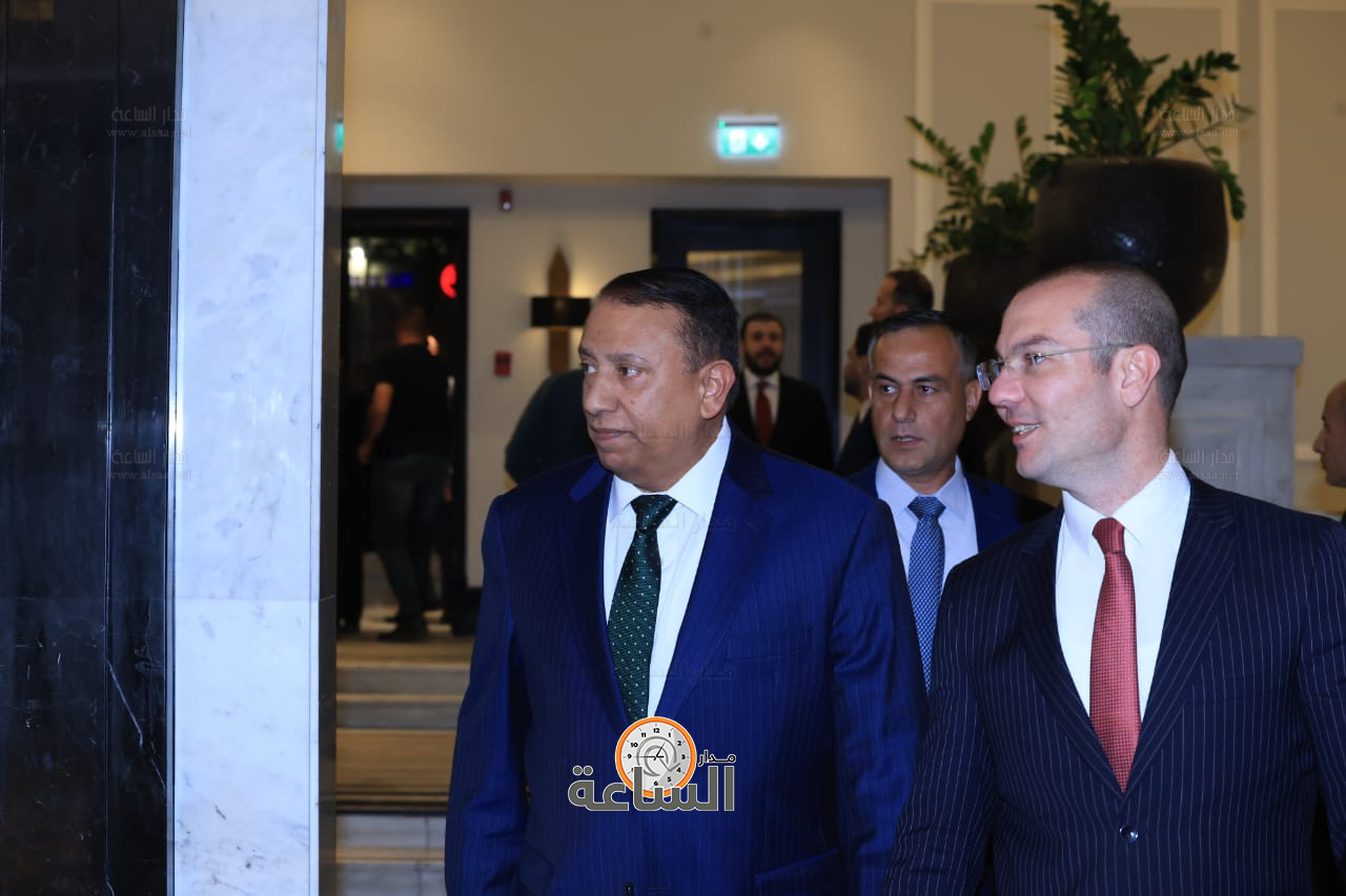 Madar Al-Saa Images 0.13768323584828634