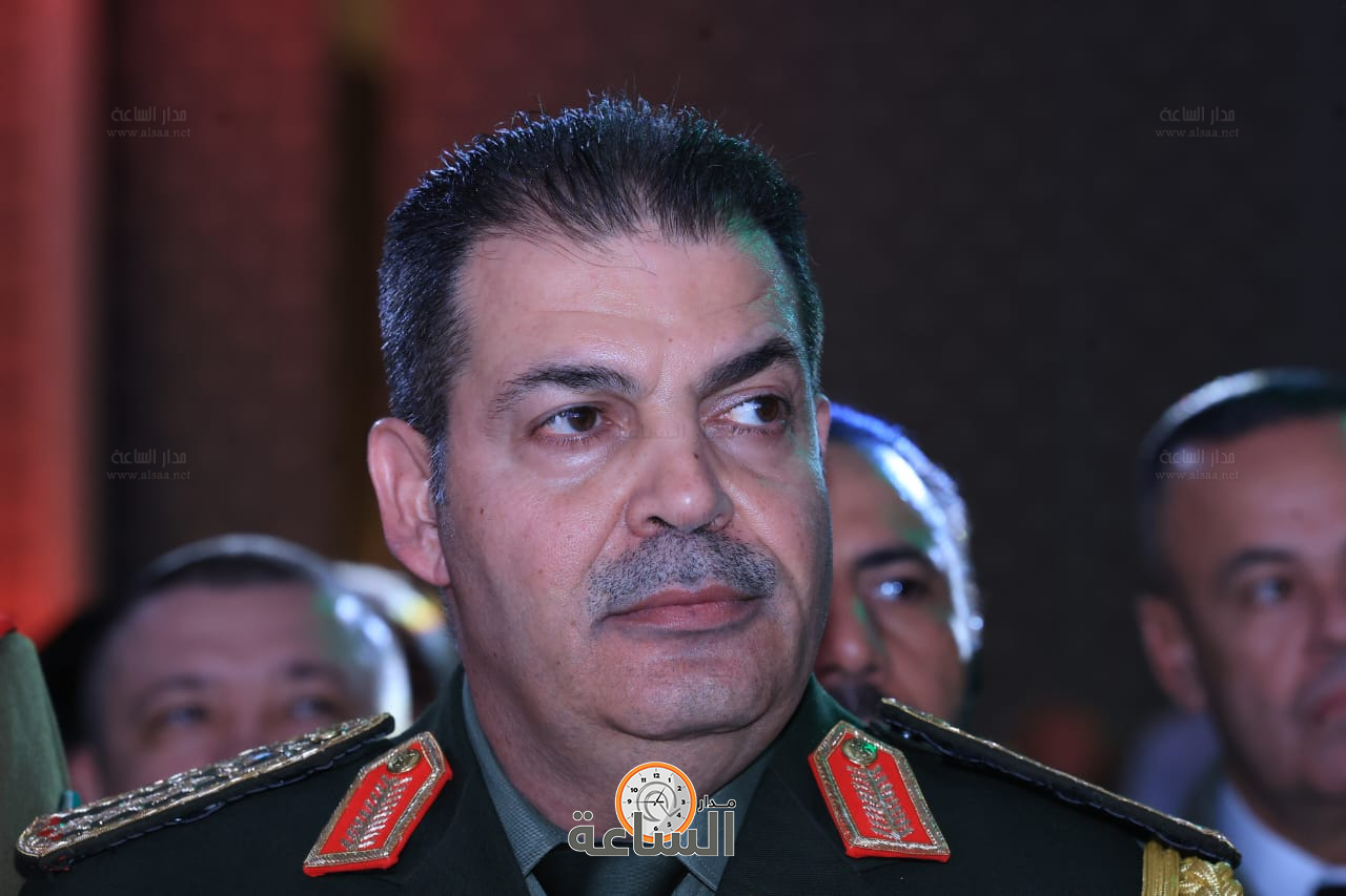 Madar Al-Saa Images 0.3418320855185012