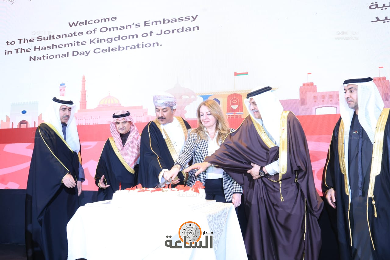 Madar Al-Saa Images 0.4238534373424103