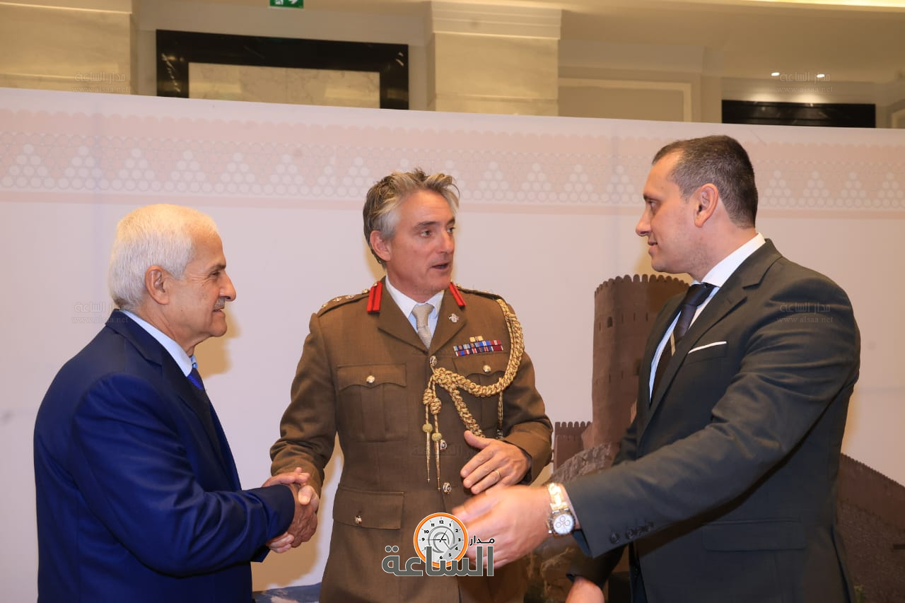 Madar Al-Saa Images 0.9166339169744434