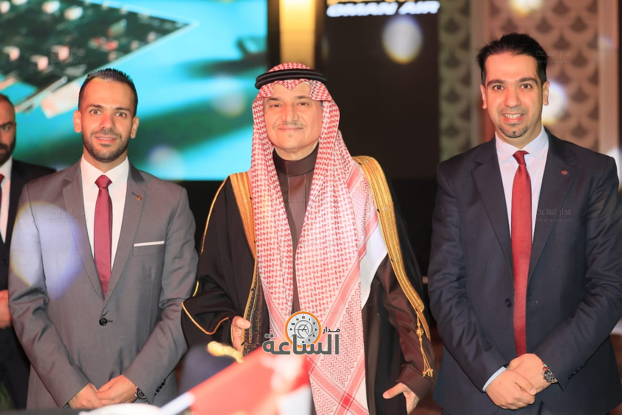 Madar Al-Saa Images 0.7707508679651562