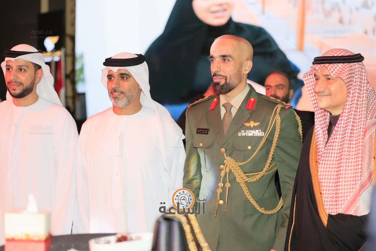 Madar Al-Saa Images 0.6162201262274609