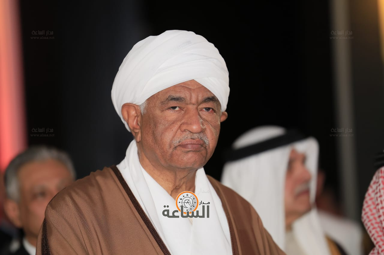 

السفير السوداني في عمان حسن صالح سوار الذهب 

