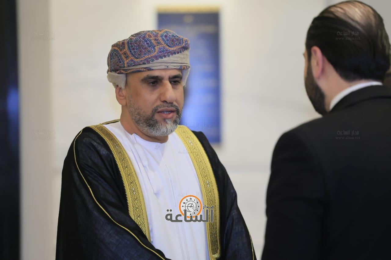 Madar Al-Saa Images 0.2464208663559162