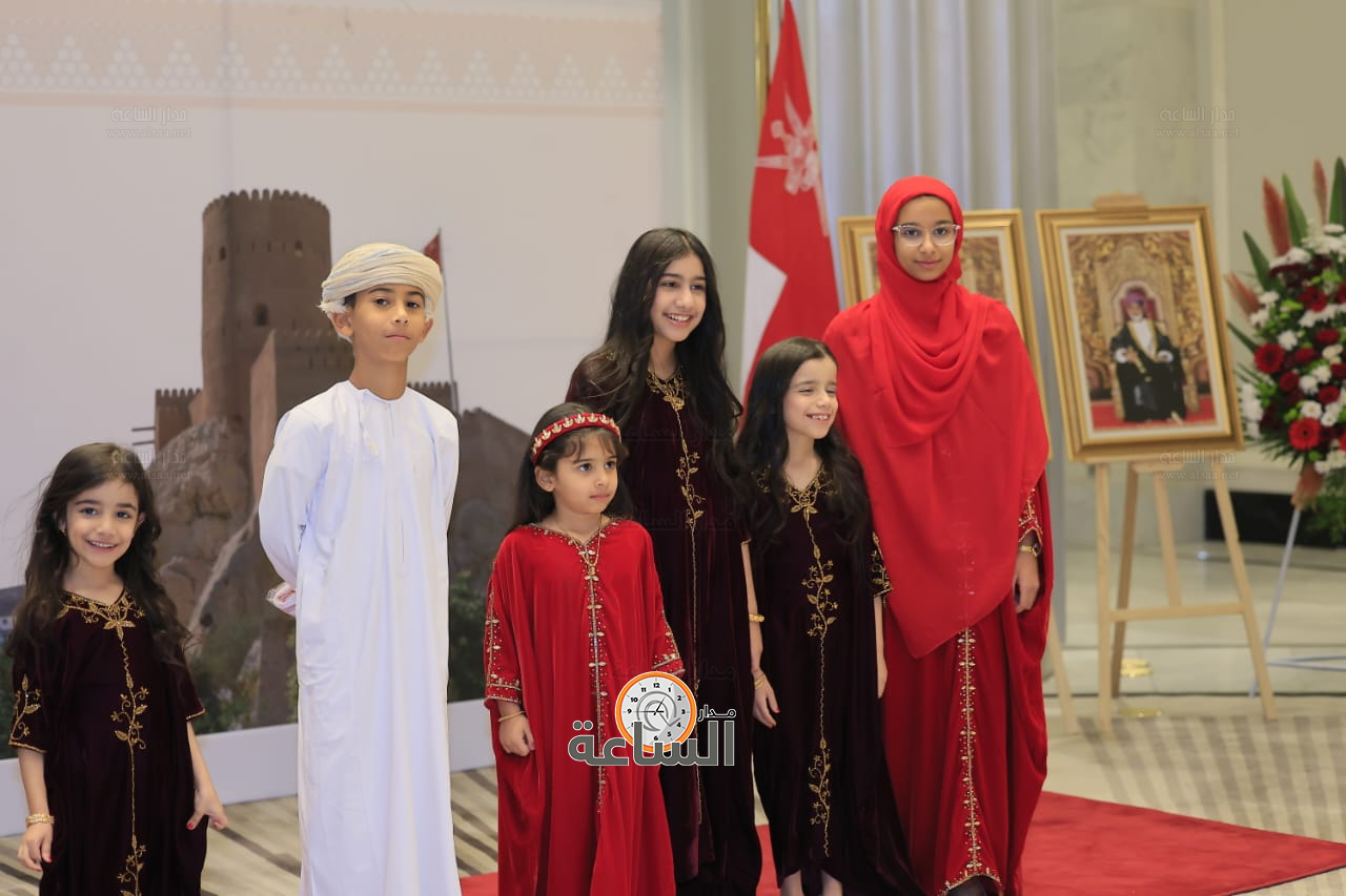 Madar Al-Saa Images 0.24693172002060038