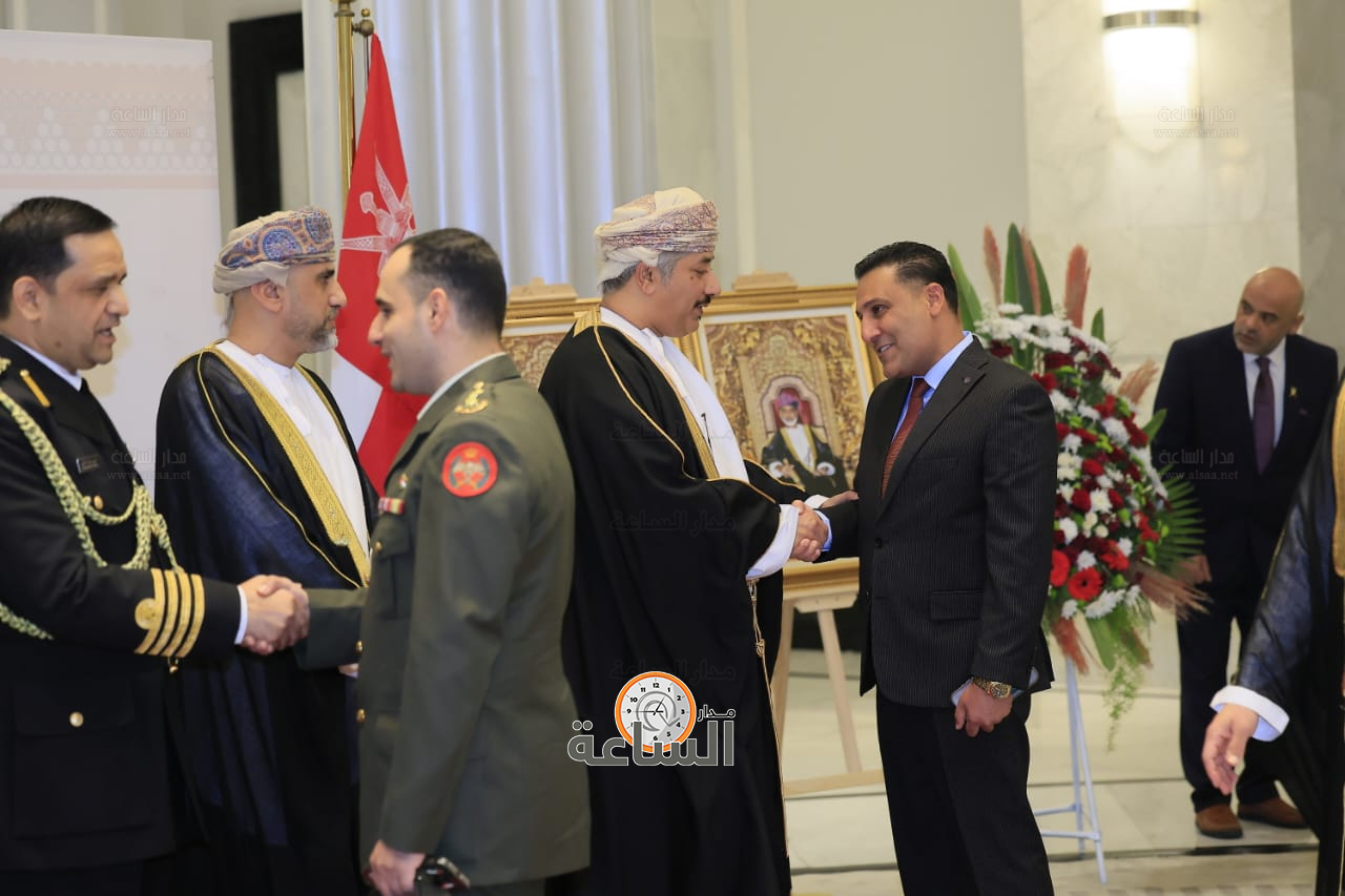 Madar Al-Saa Images 0.896382171589995