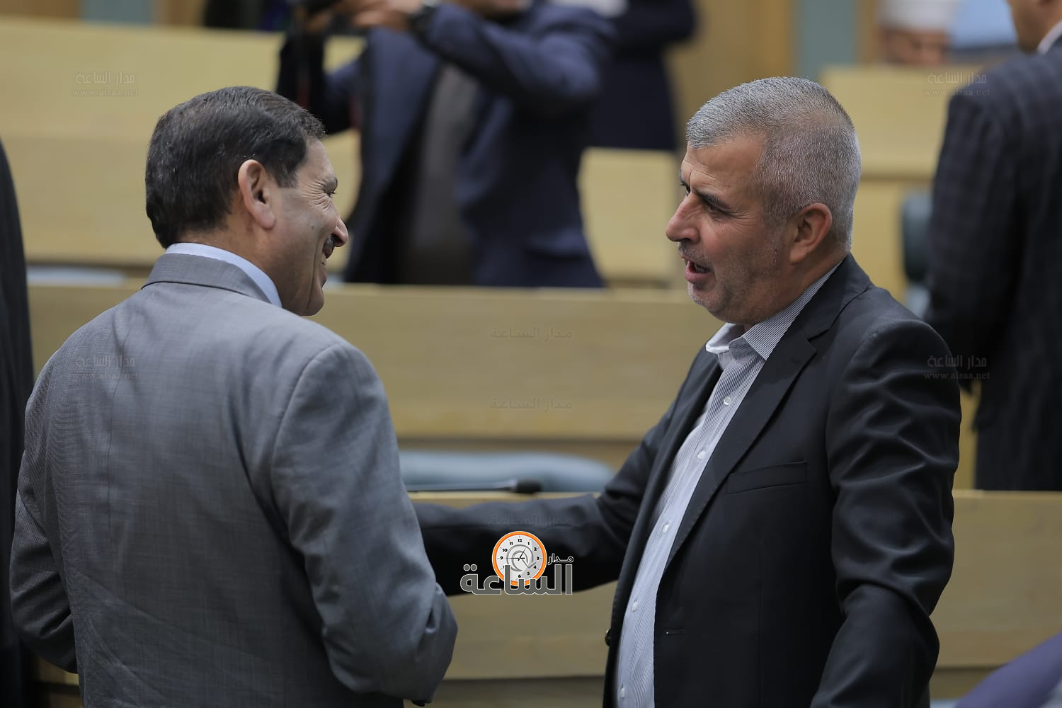 Madar Al-Saa Images 0.714843626305171