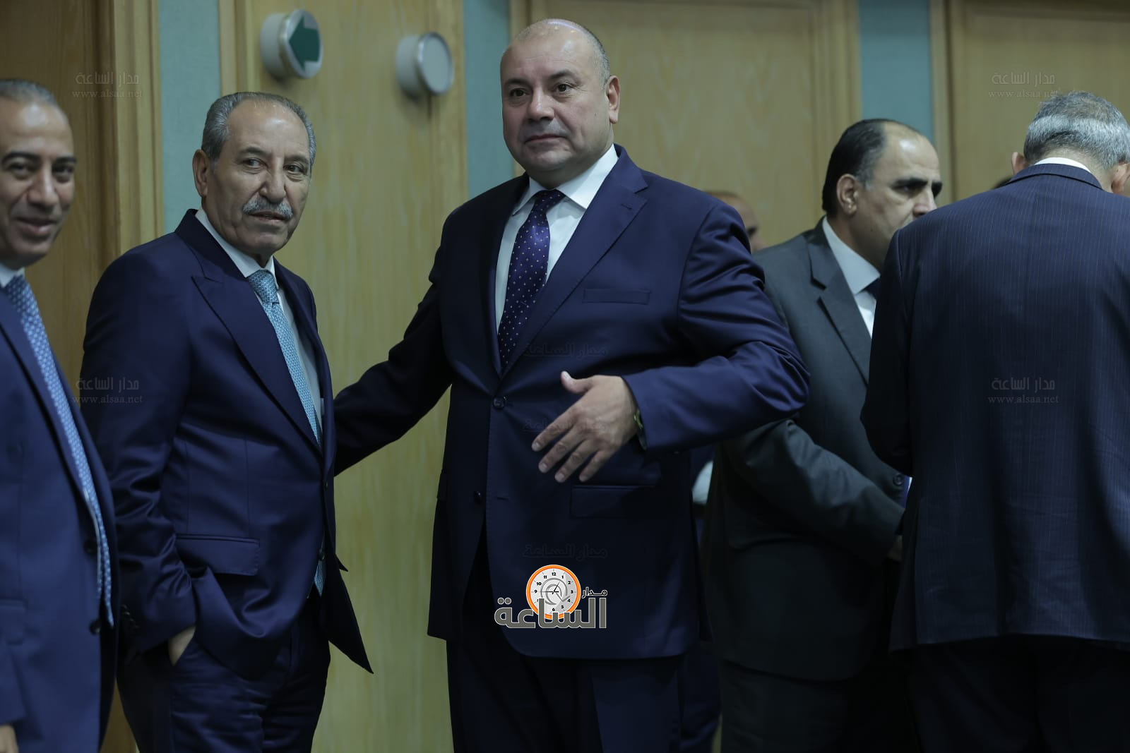 Madar Al-Saa Images 0.4208227492548994