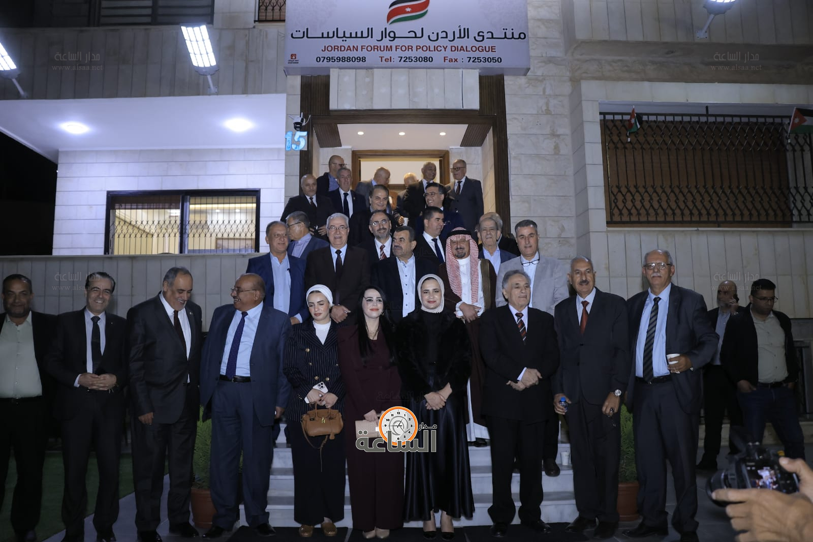 Madar Al-Saa Images 0.9863563896471608