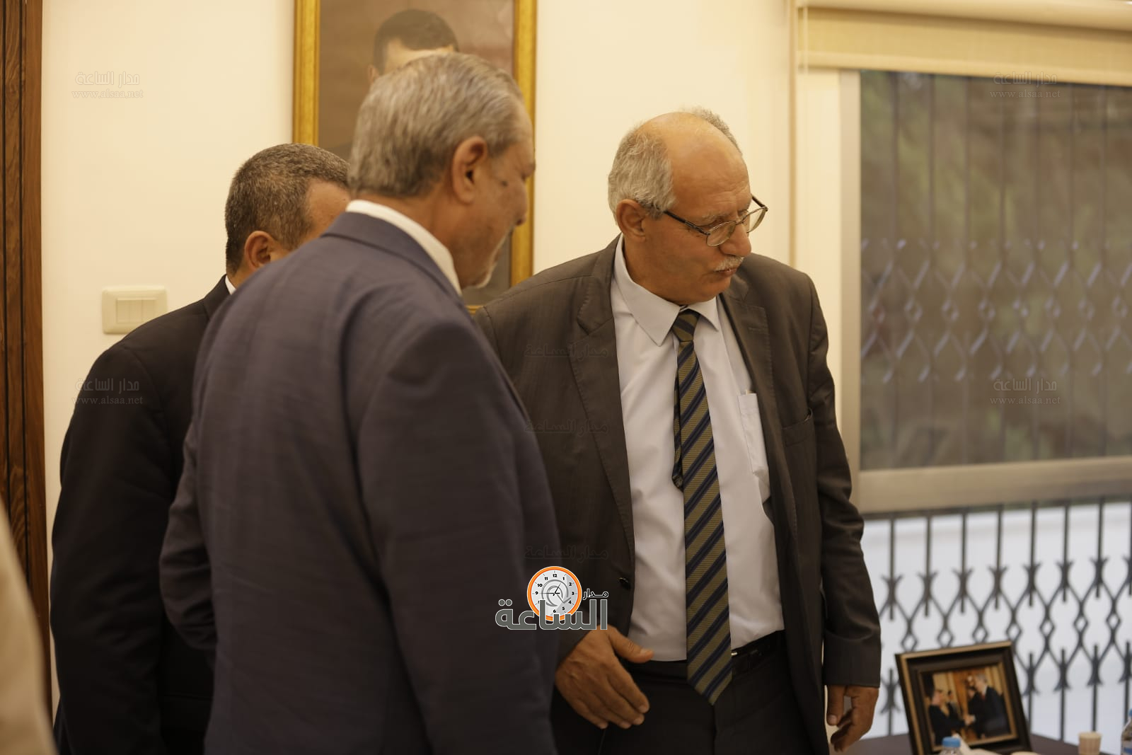 Madar Al-Saa Images 0.6115026000396456